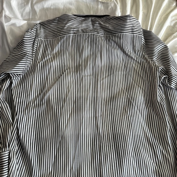 Robert Graham cotton button up - Picture 6 of 14